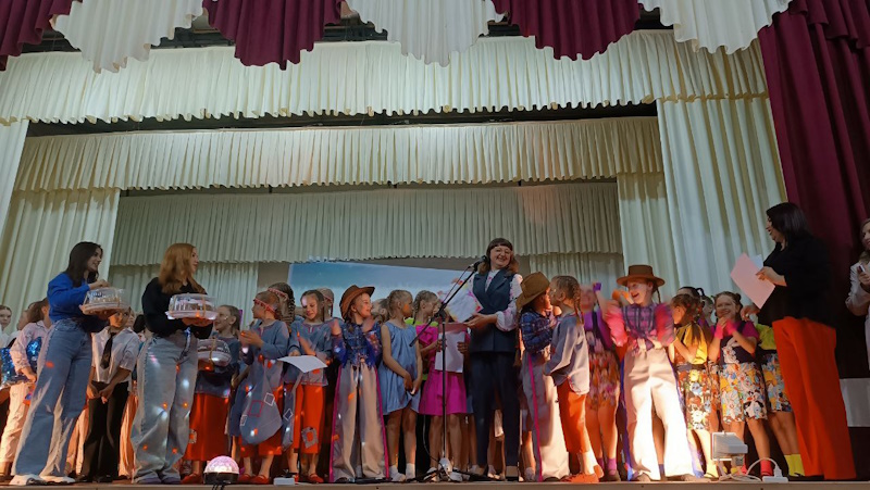 26-й районный фестиваль детского творчества «Как прекрасен этот мир».